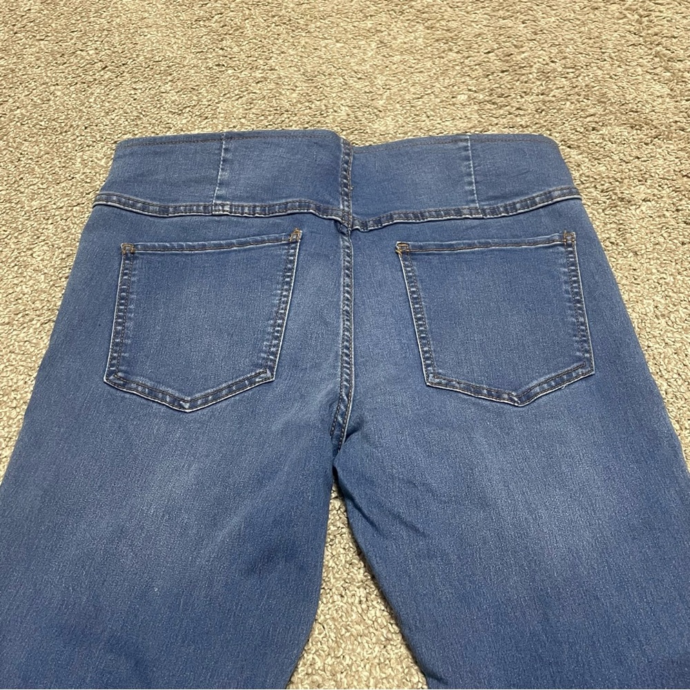 Women’s We the Free Penny Pull On Flare Jeans Size 29 - Picture 3 of 5